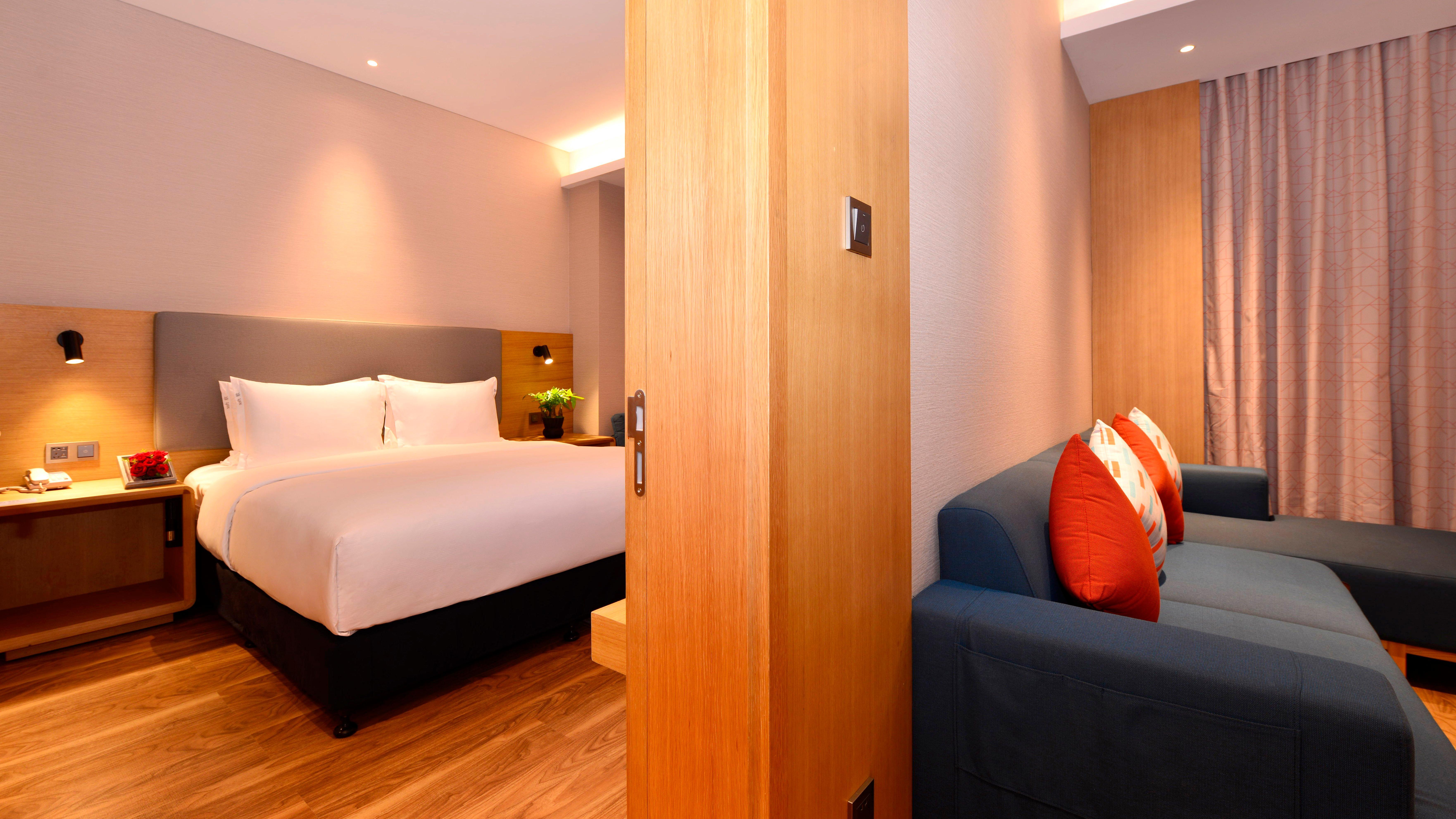 Holiday Inn Express Luanchuan By Ihg Exterior foto